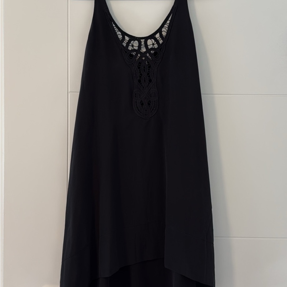 Elegant Black Sleeveless Dress